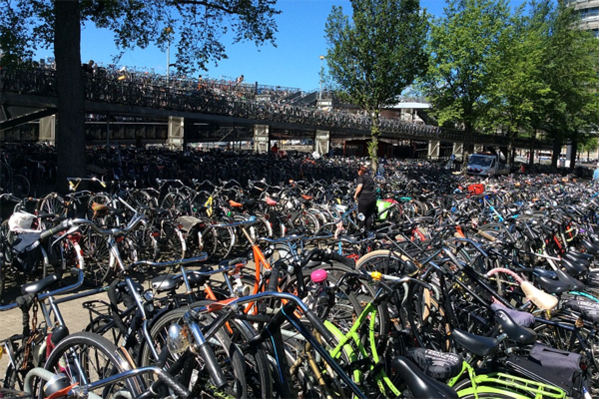 Kota Utrecht Bangun Garasi Sepeda Terbesar di Dunia