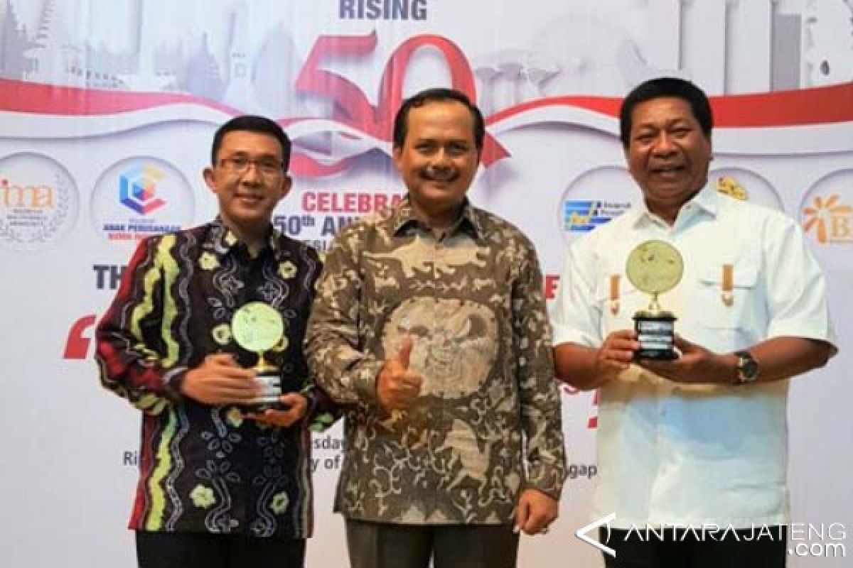 Melalui Bank Magelang, Kota Magelang Raih Tiga Penghargaan