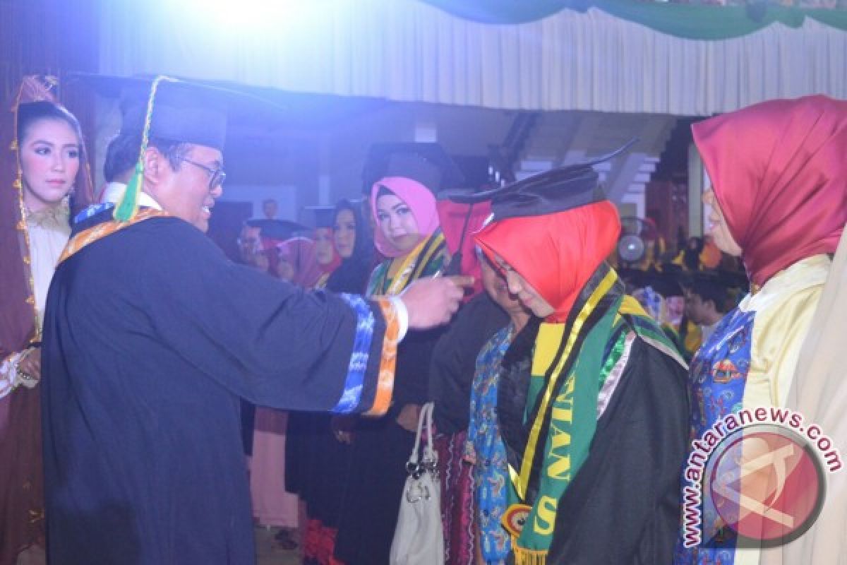 Universitas Lambung Mangkurat Wisuda 1.676 Sarjana