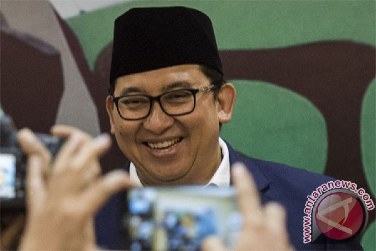 Fadli Zon: kewajiban menyanyikan Indonesia Raya tiga stanza menabrak kebiasaan