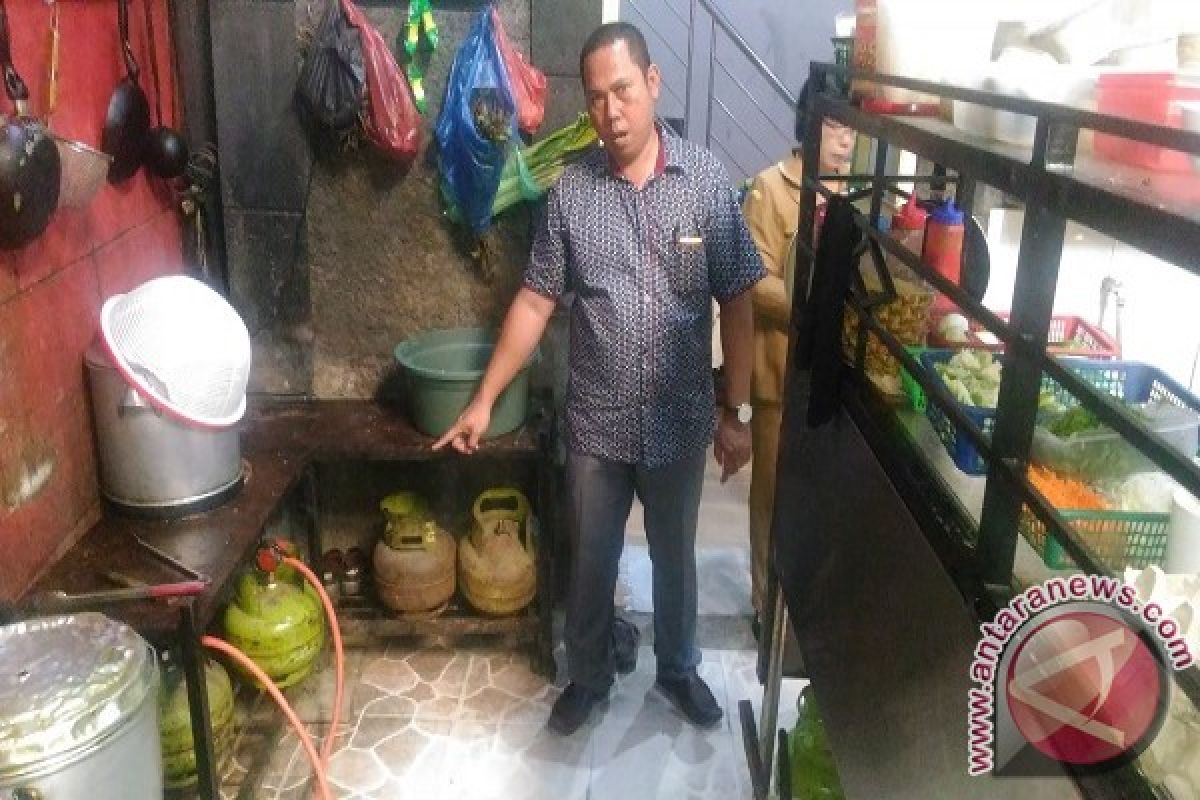 Restauran Nakal Masih Pakai LPG 3 Kg