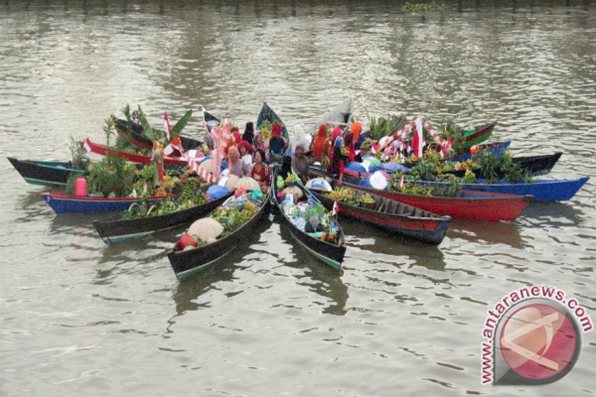 Pasar Terapung Kuin Banjarmasin terancam musnah