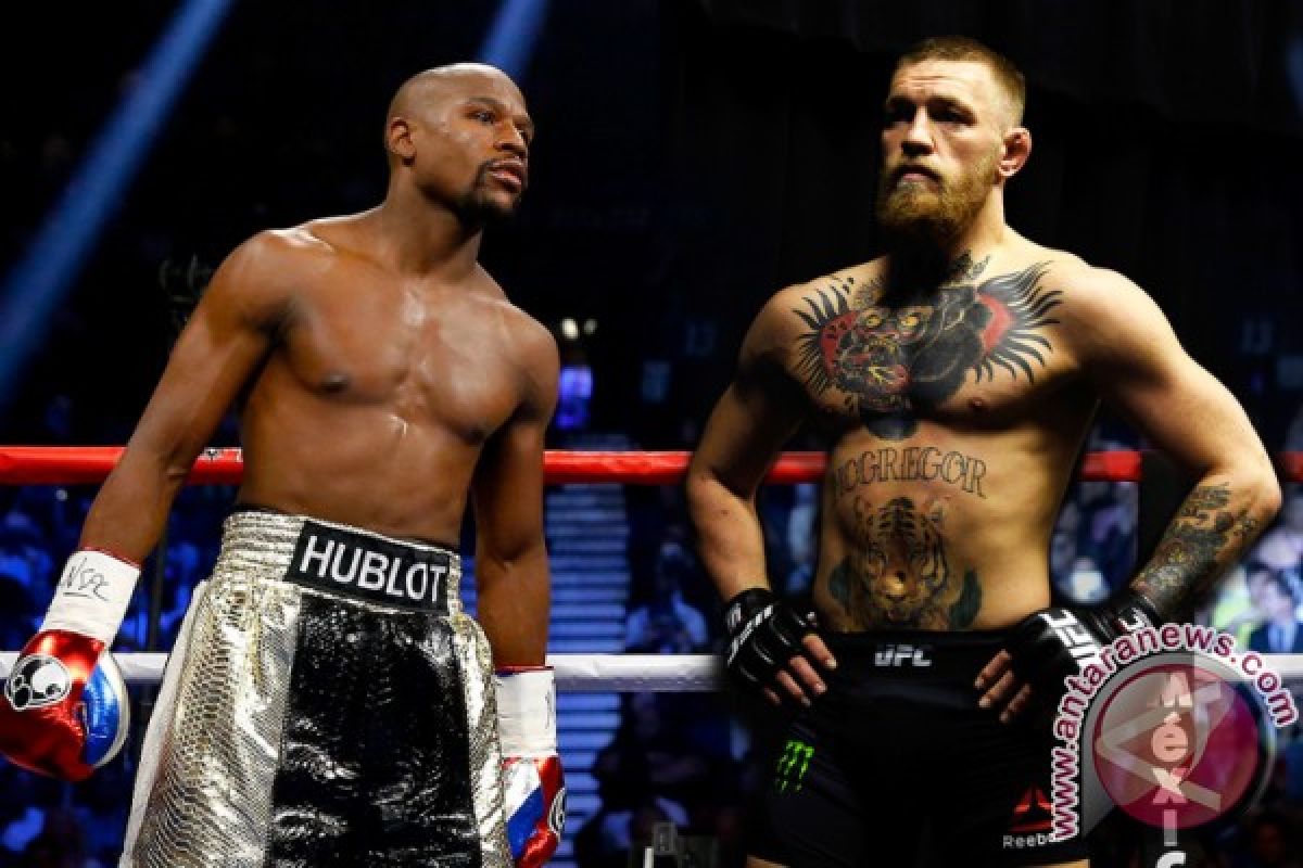 Siapa Terbaik, Mayweather Atau McGregor?