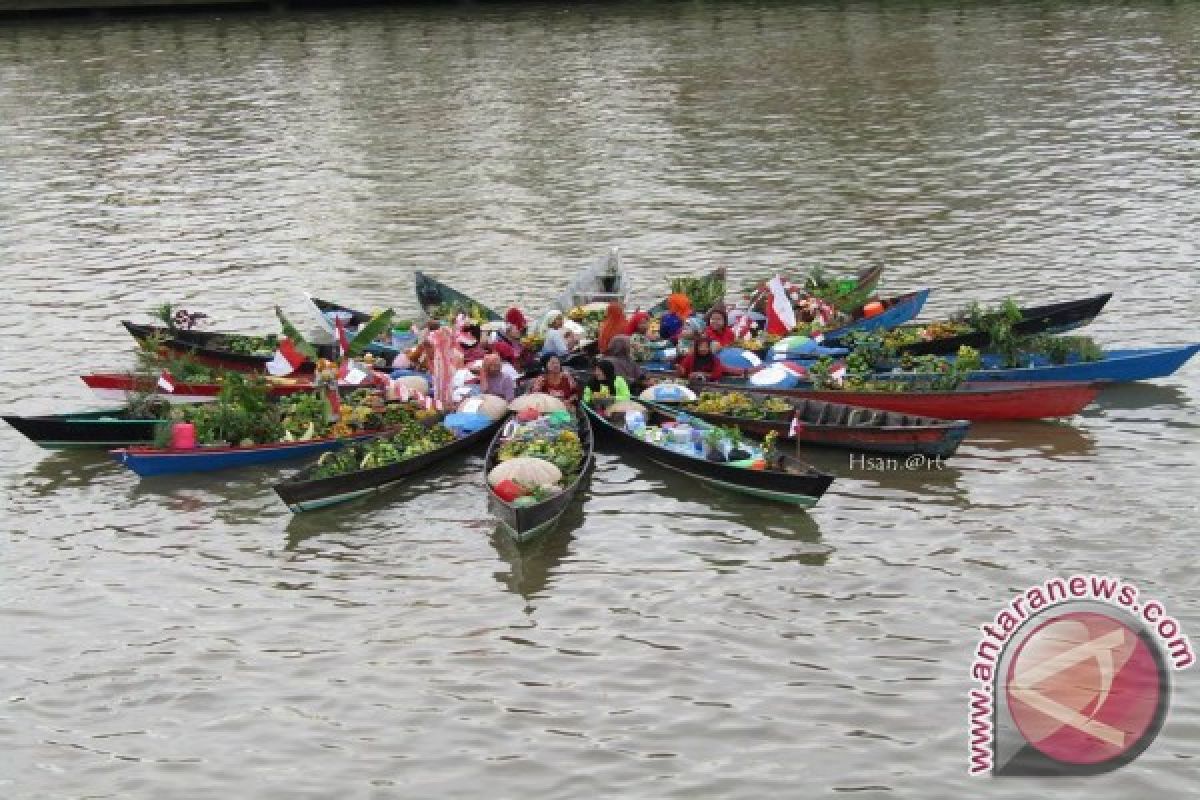 Festival Budaya Pasar Terapung Sedot 14.400 Pengunjung