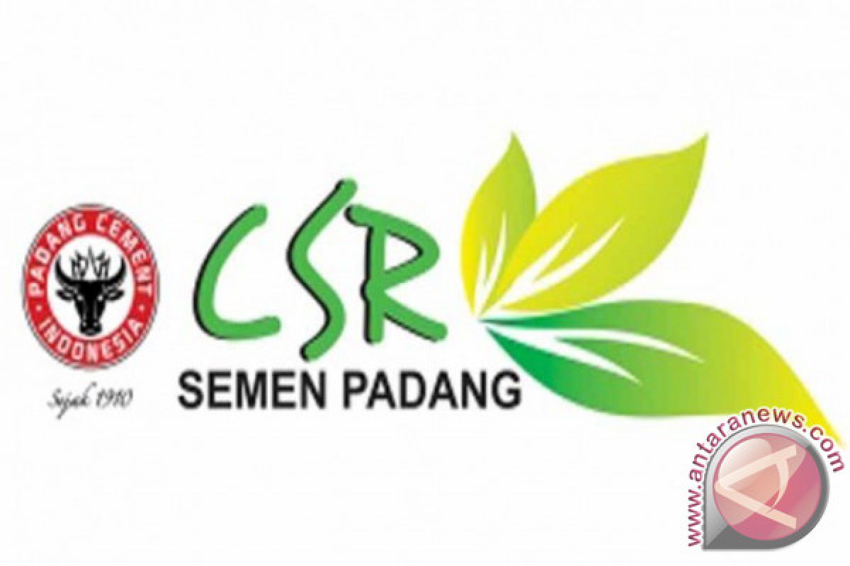 Semen Padang Beri Beasiswa 50 Pelajar Lampung