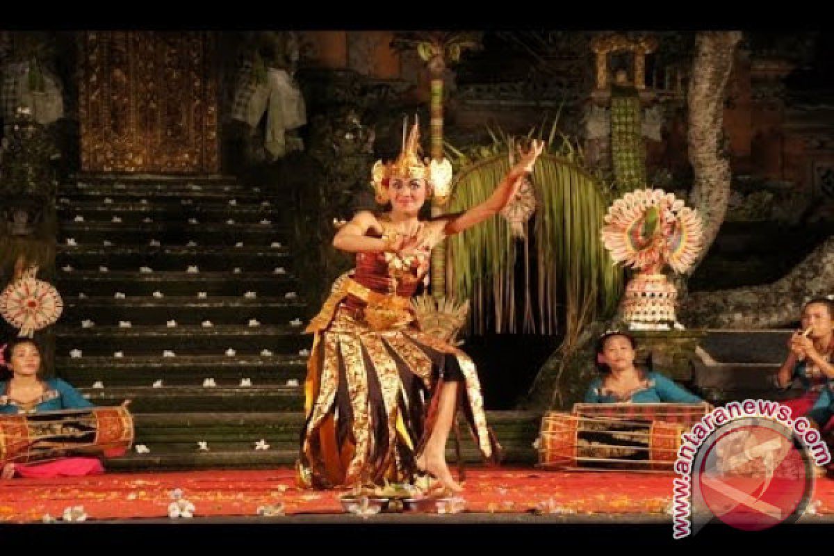 Penampilan Penari "Bali Wonderland" Membius Masyarakat Serbia