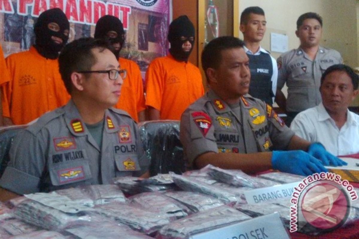 Polisi Amankan 3.000 Pil Zenith Dari Tangan Pengedar