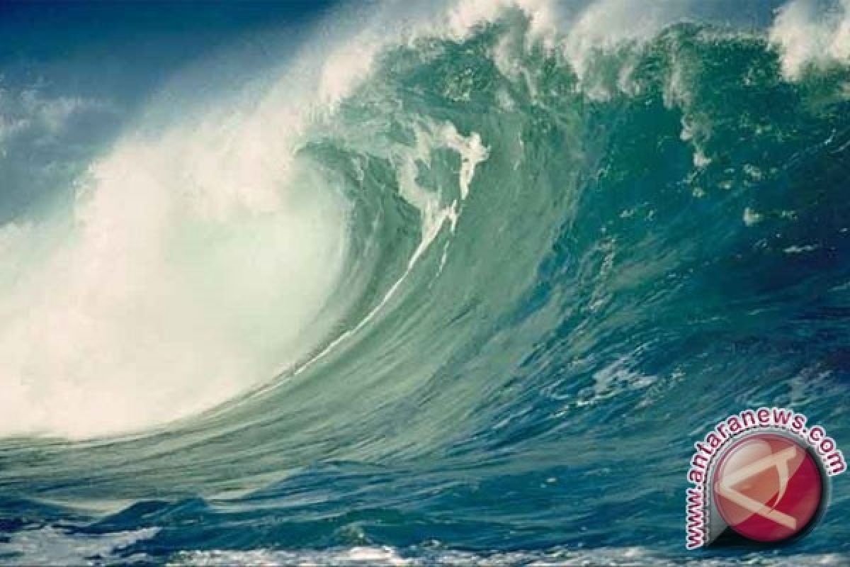BMKG: Potensi gelombang Selat Karimata dapat mencapai empat meter