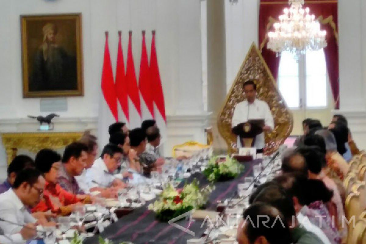 Jokowi Ingatkan Menteri Momentum Kepercayaan Internasional Dimanfaatkan (Video)