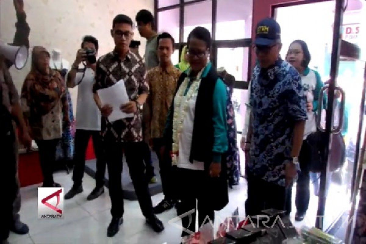 (Video) Menteri PPPA Takjub Melihat Perubahan Gang Dolly