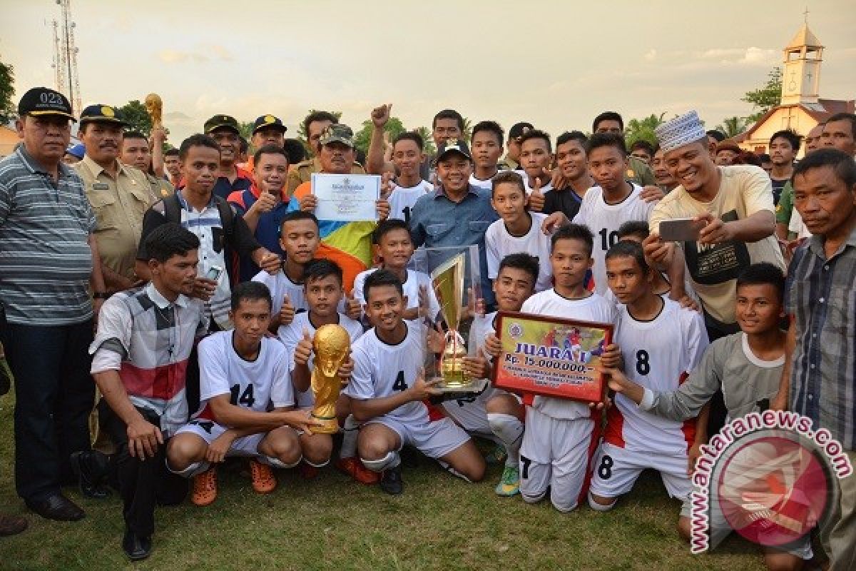 Sosorgadong Juara I Lomba Sepakbola 