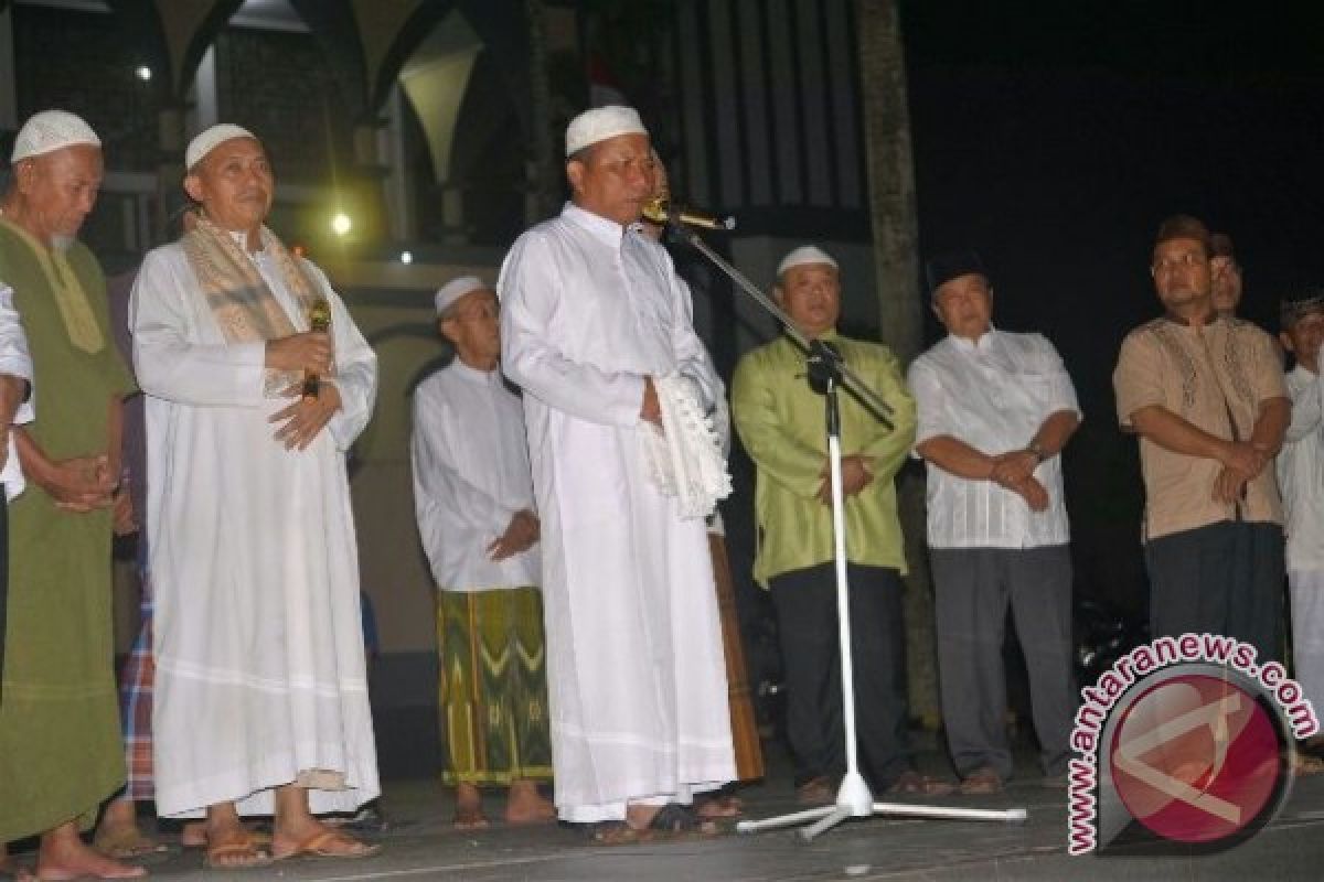 Bupati Tarmizi Saat Lepas Pawai Takbir Idul Adha