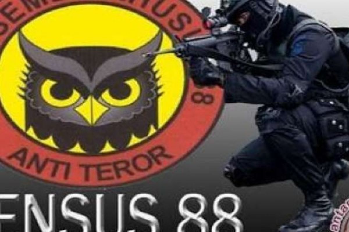 Densus 88 Anti Teror Tangkap Terduga Teroris di Rokan Hilir