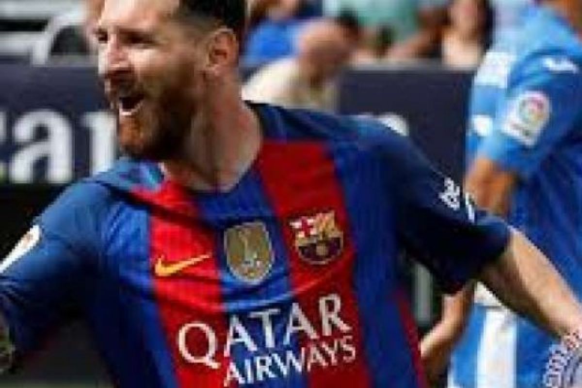 Dua Gol Messi Bawa Barca Tundukkan Alaves