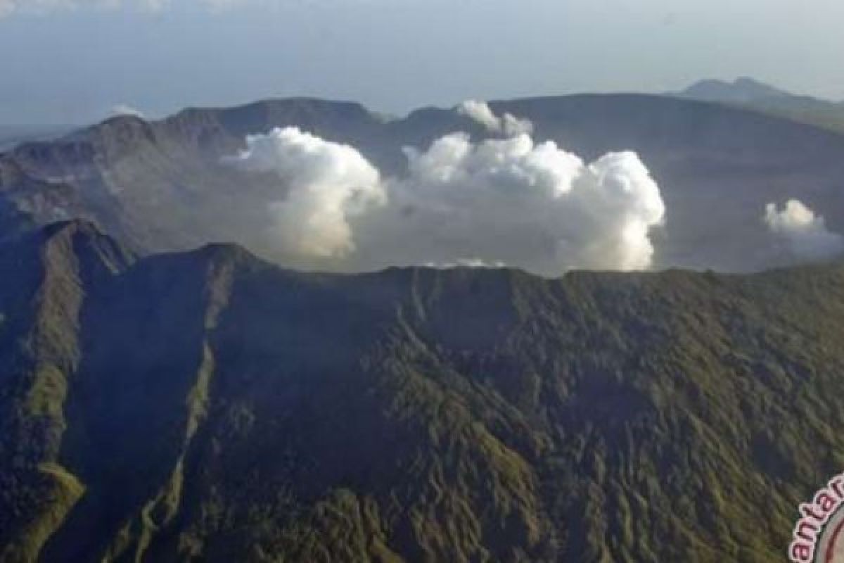 Jumlah Pendaki Gunung Tambora Diperkirakan Mencapai 2.000 Orang