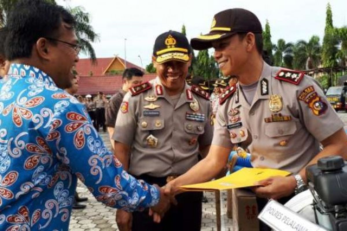 Terima Bantuan dari Perusahaan, Kapolda Riau: Demi Allah, Kami Independen!