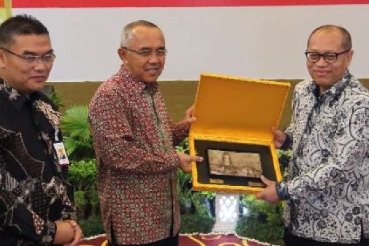 Peserta Aktif BPJS Ketenagakerjaan Asal Riau Mencapai 825.017 Orang