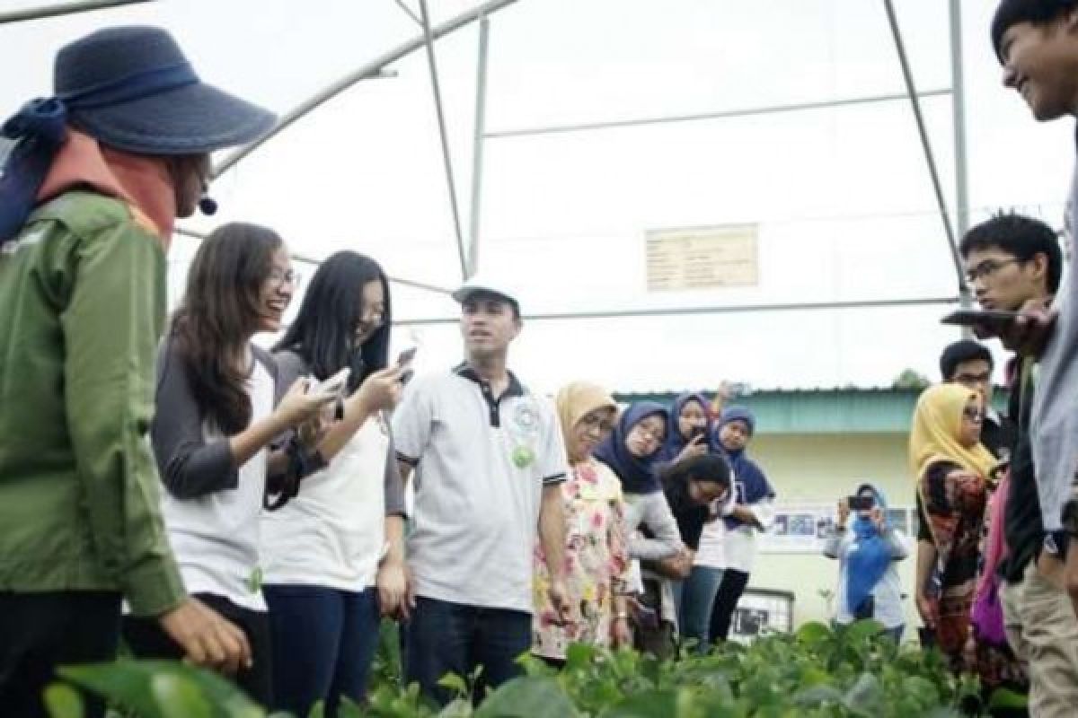 Puluhan Pelajar SMA Jakarta Belajar Kehutanan ke PT RAPP