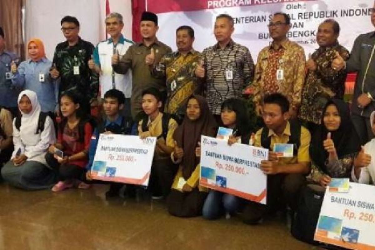 Puncak Penyerahan PKH Oleh BNI Wilayah Padang Digelar Di Bengkalis