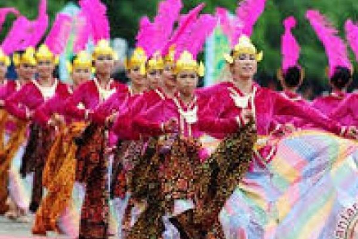    Tarian Zapin Senggayong Wakili Indonesia di Singapura