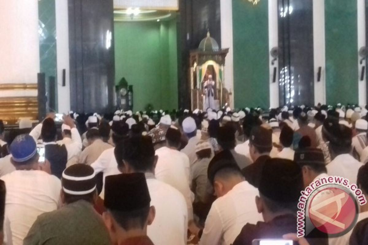 Khatib Ajak Umat Islam Tingkatkan Semangat Berkurban