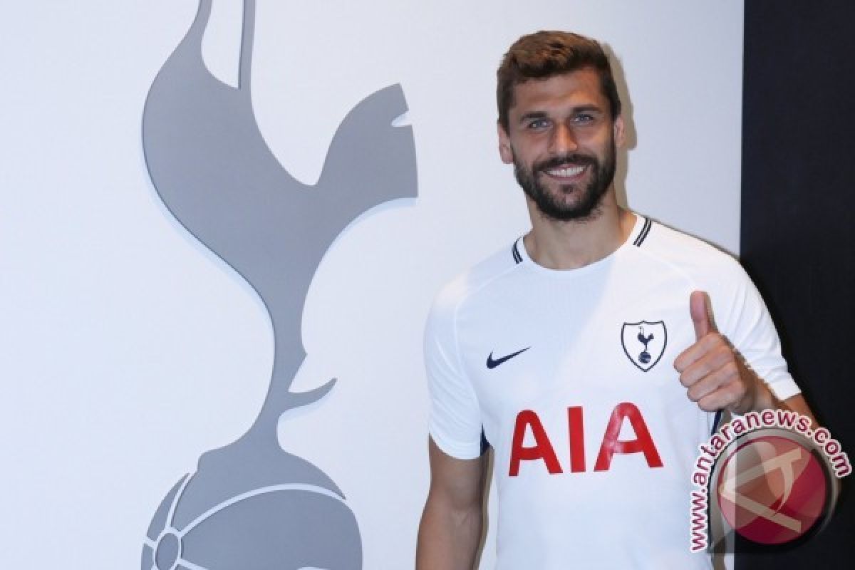 Llorente Gabung Spurs