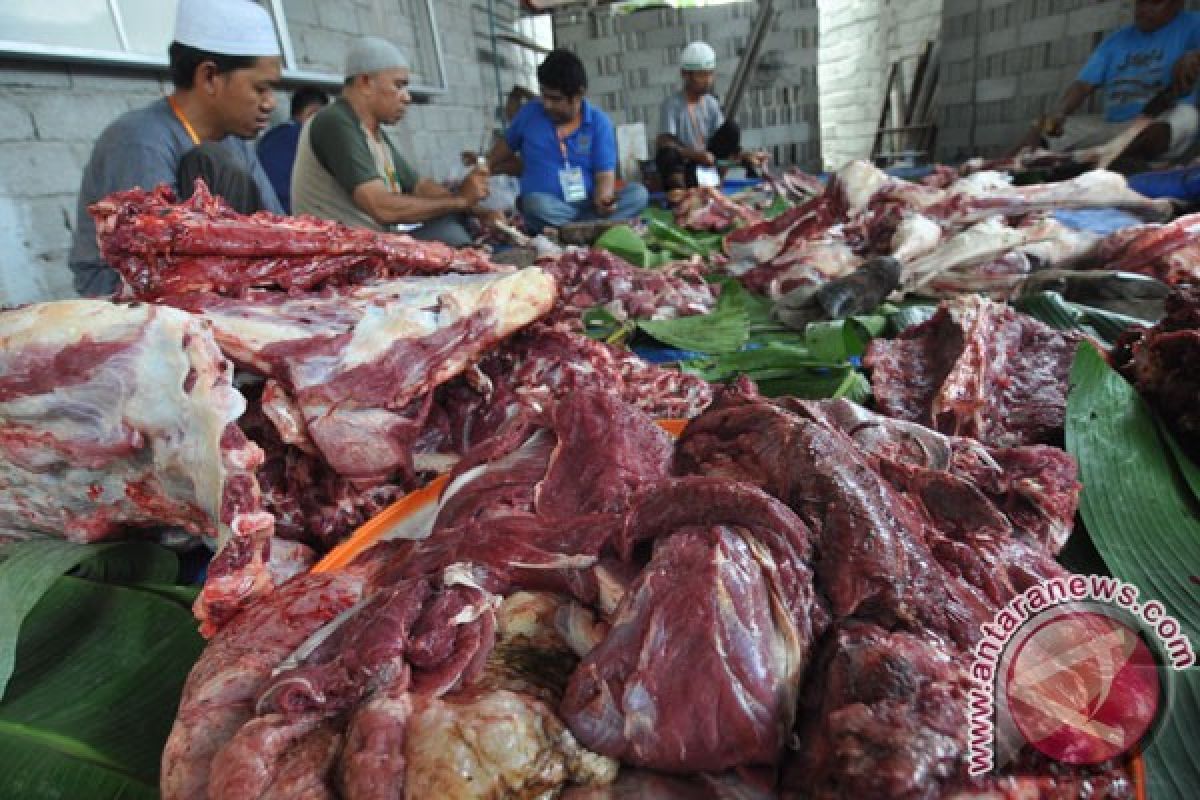 Jelang Imlek harga daging di Manado stabil