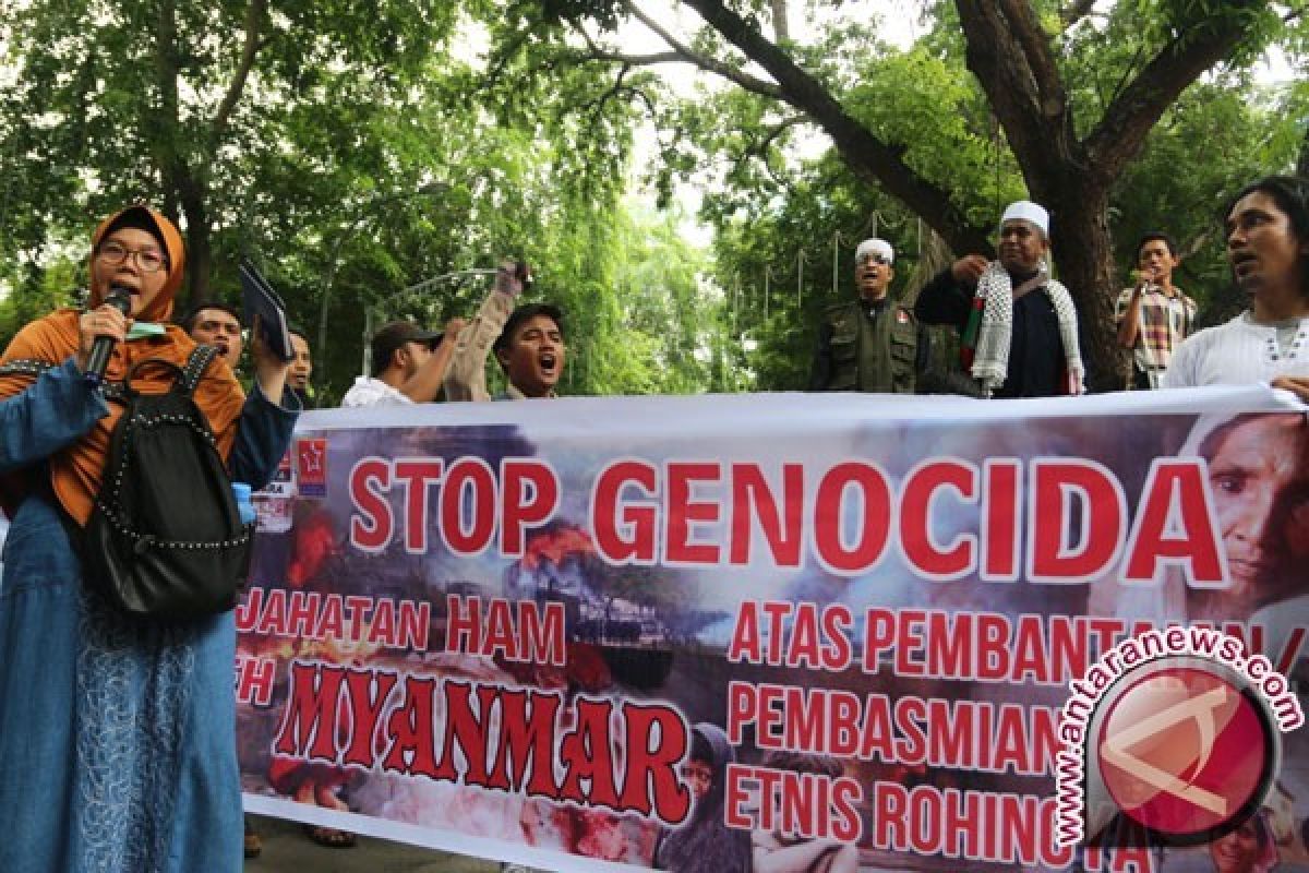 Kedubes Myanmar di Jakarta didemo