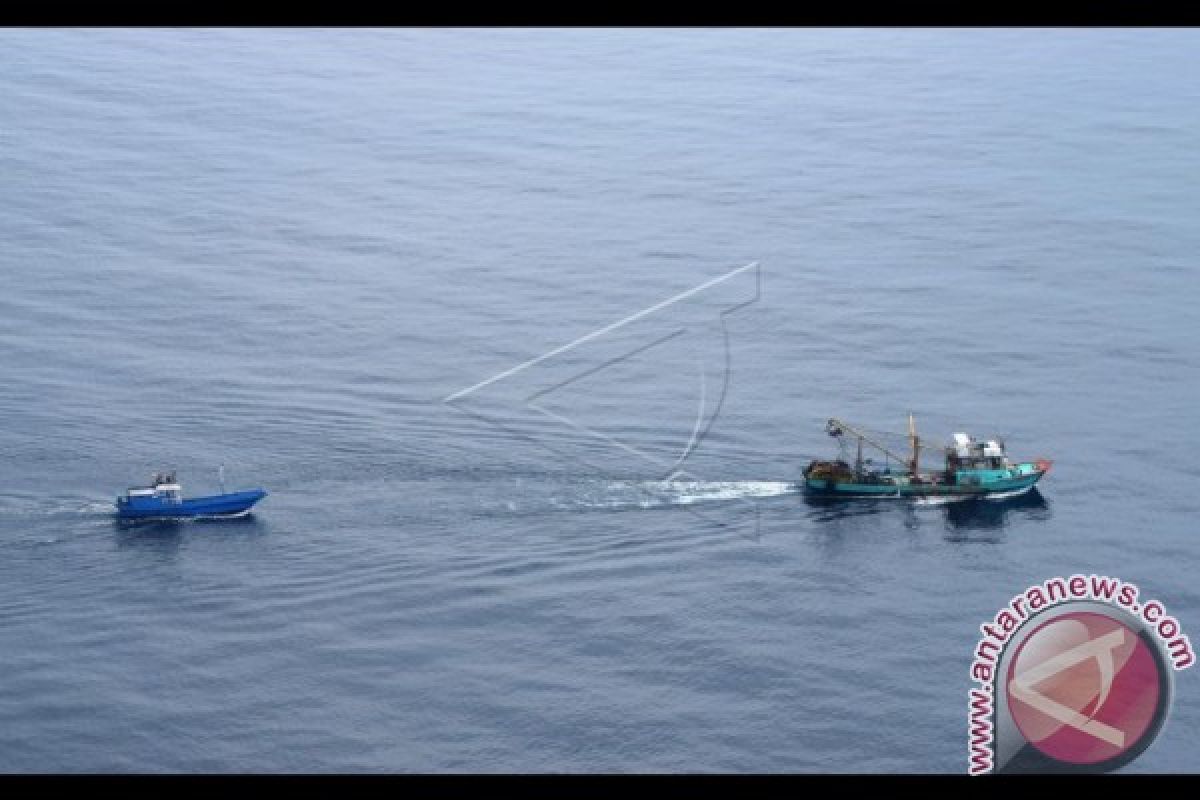 Nelayan waspadai hujan di laut Banda