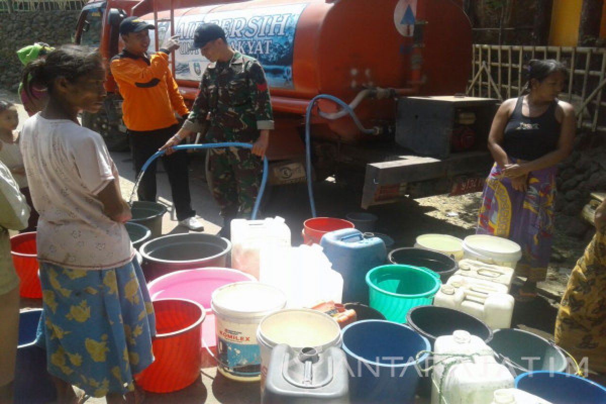 Penanganan Kekurangan Air Bersih di Situbondo Masih Instan (Video)