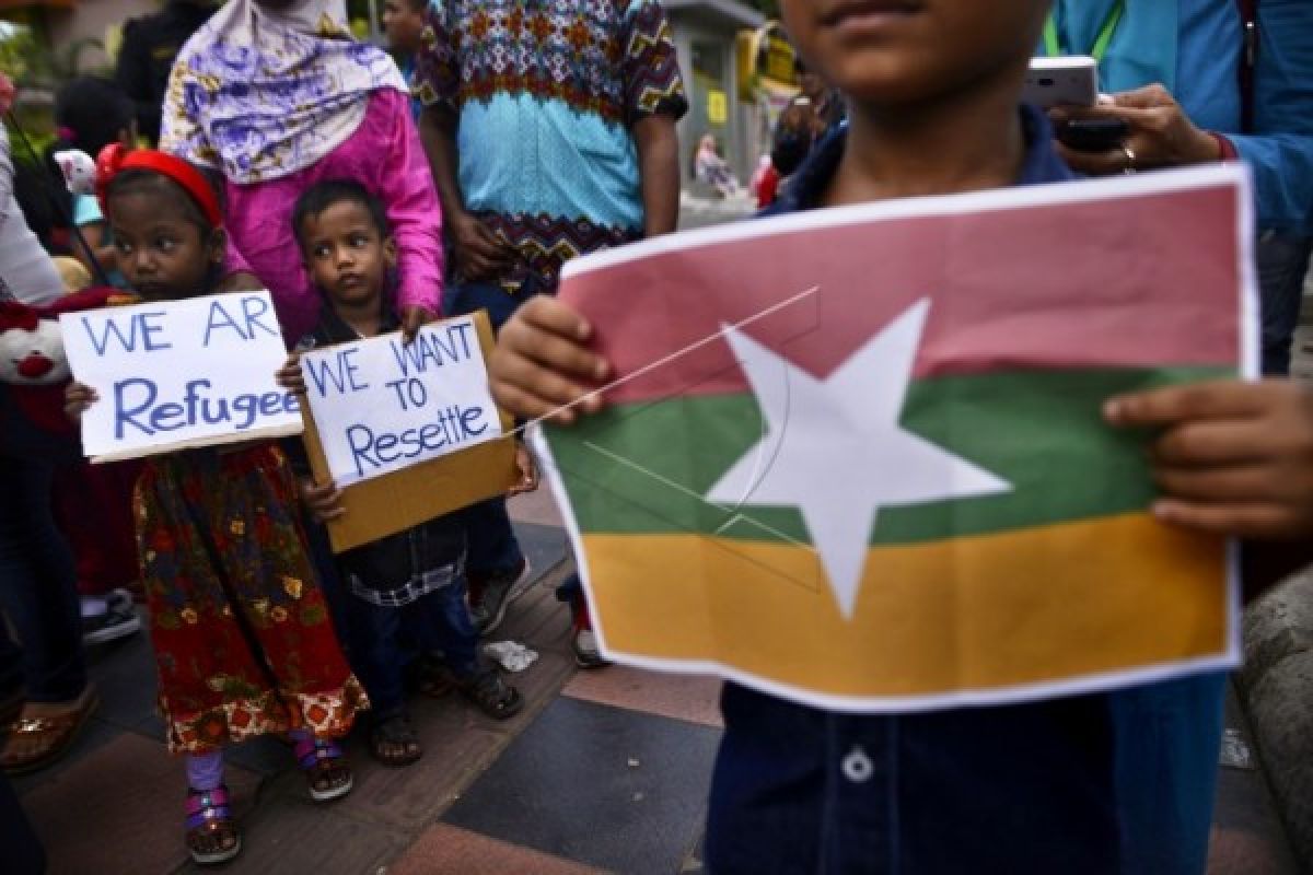 Aksi Demo di Kedubes Myanmar Terkait Pembantaian Etnis Rohingya