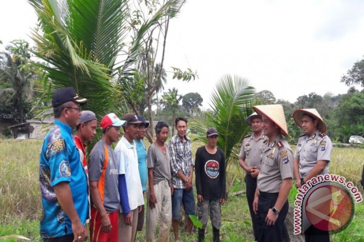 Kapolres Kotabaru Imbau Petani Tak Bakar Jerami 