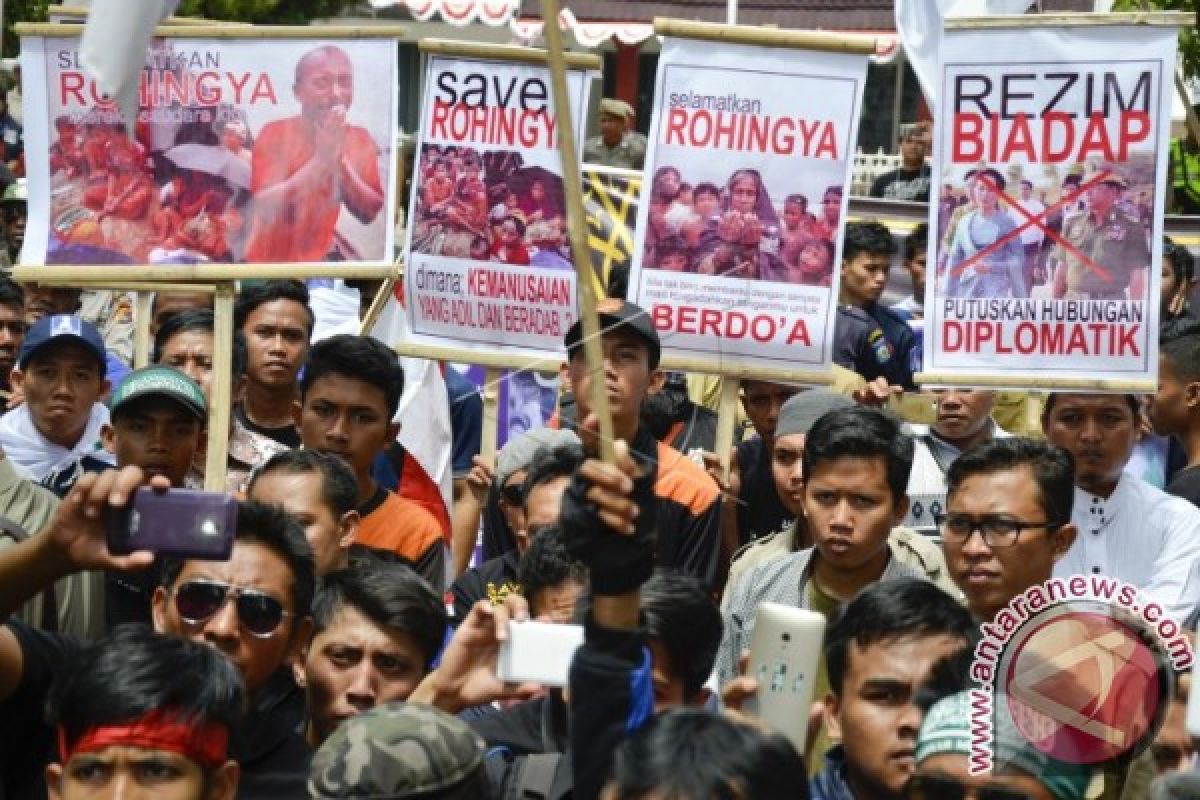 22 Ormas Di NTB Gelar Aksi Rohingya