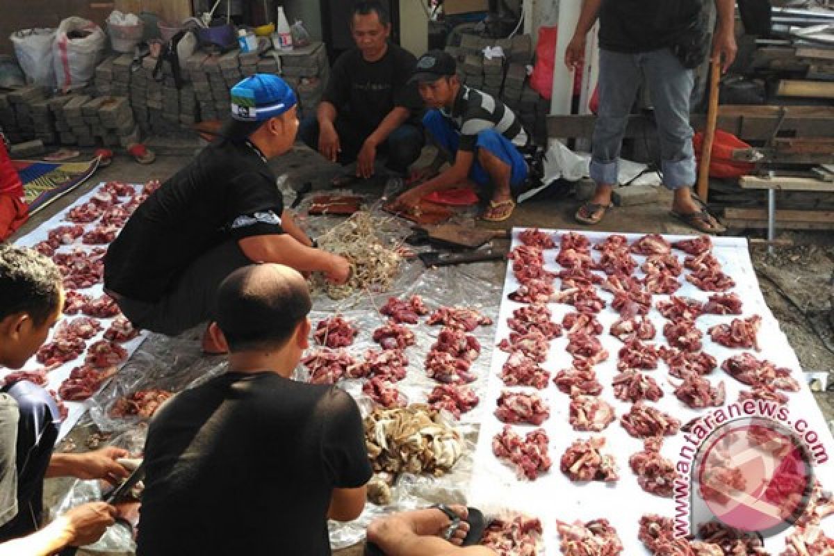 Warga Nganjuk-Bali Adakan Tasyakuran Idul Adha