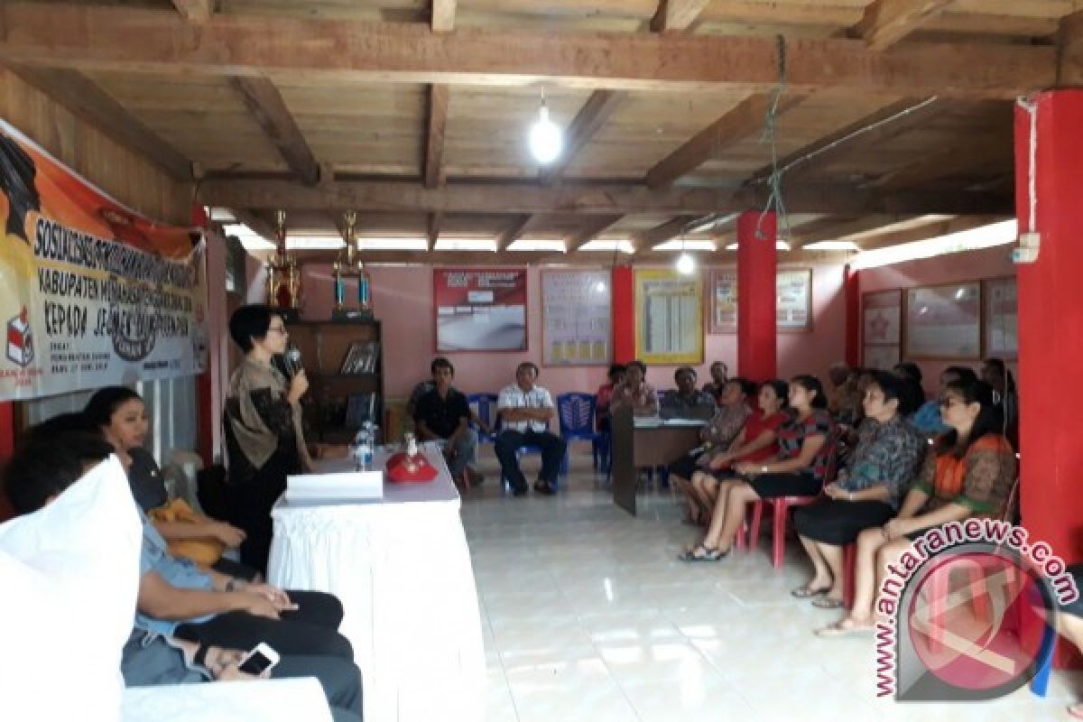 KPU Minahasa Tenggara Sosialisasikan Pilkada Bagi Perempuan