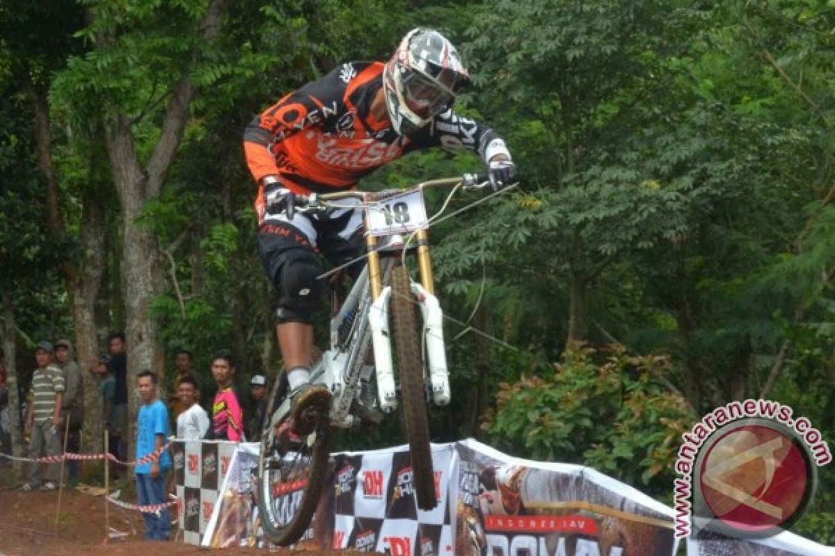 Lima Pebalap Downhill Indonesia Turun Di Kejuaraan Dunia