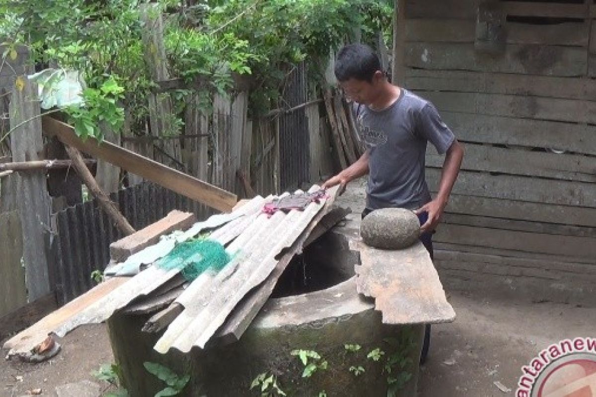 Sumur Warga Banyubiru Diduga Tercemar Limbah Pabrik Kertas