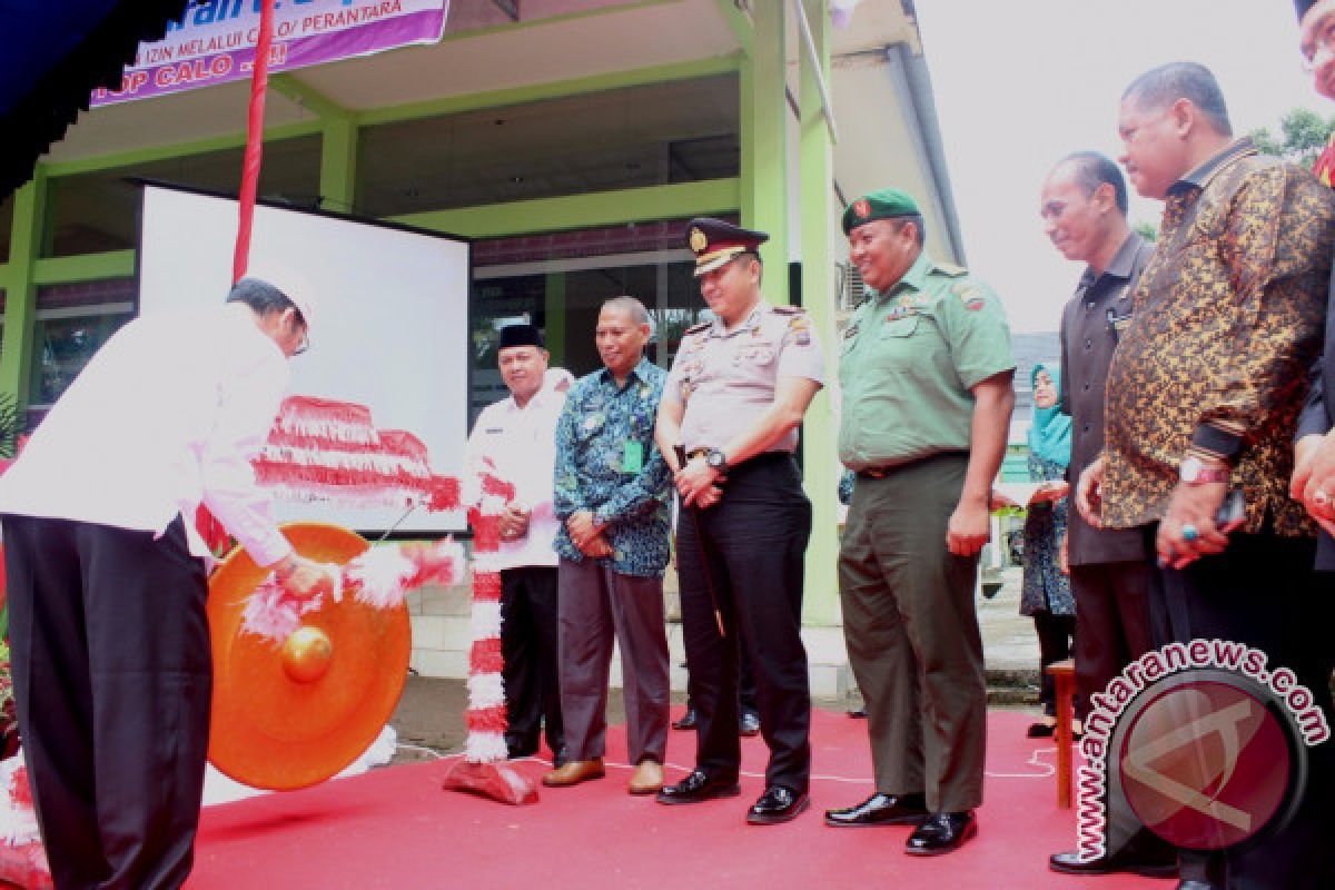 Pasaman Barat Luncurkan Aplikasi Sistem Perizinan 'Si Cantik'