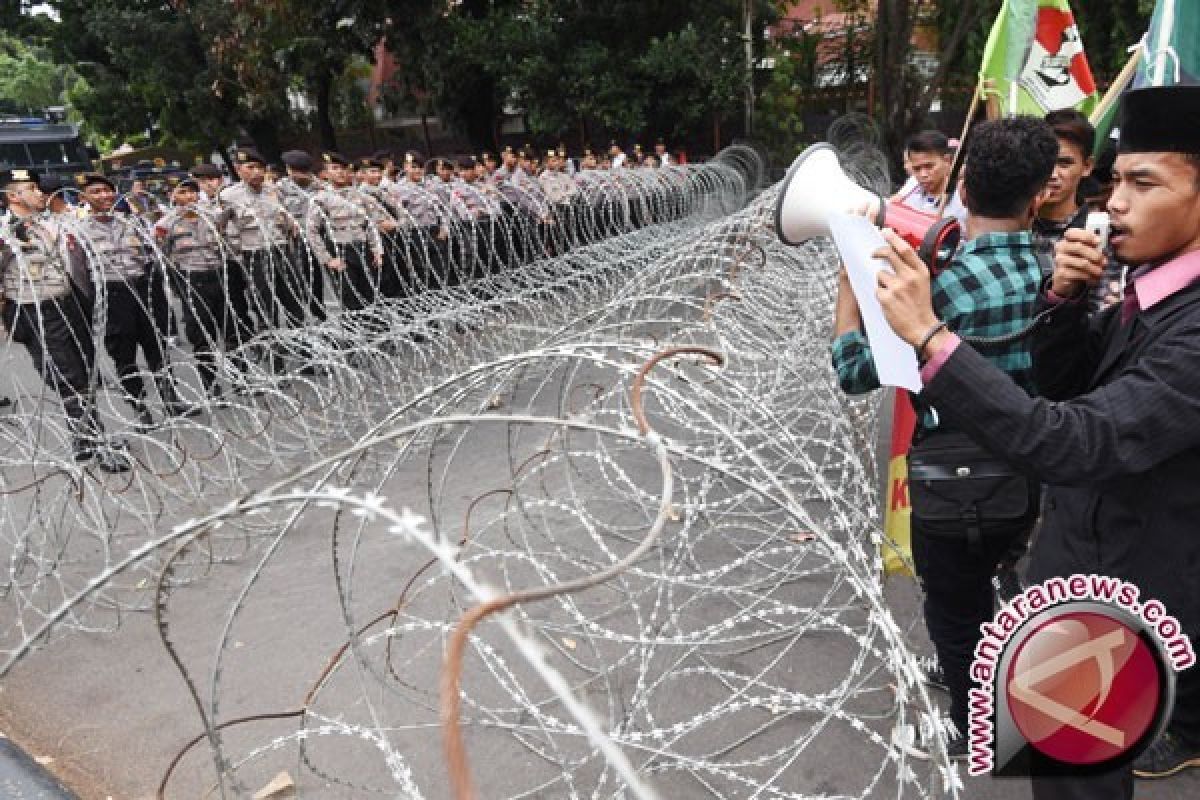 Demonstran tuntut pengusiran Dubes Myanmar di Indonesia