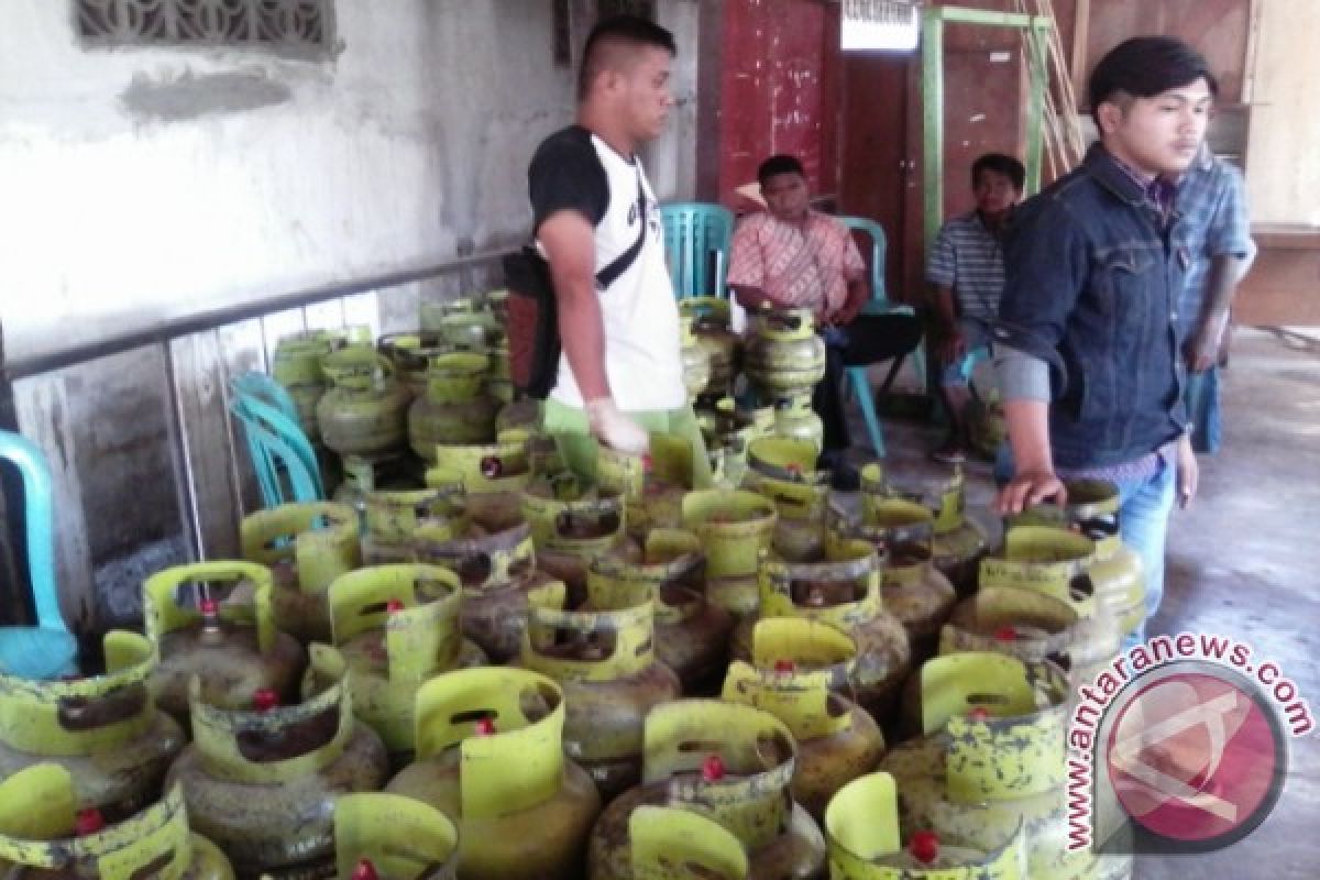  Pemkot Alihkan Penjualan Gas di Kantor Lurah 