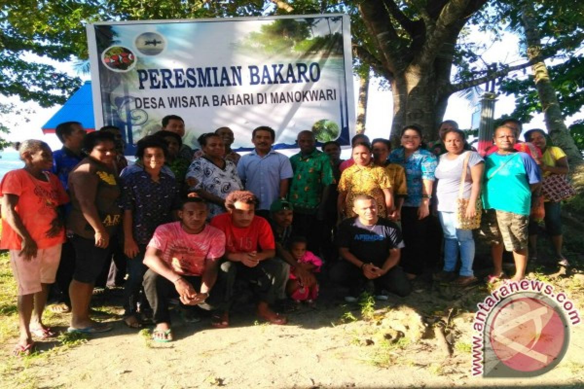 Unipa Bangun Desa Wisata Bahari Kampung Bakaro Manokwari