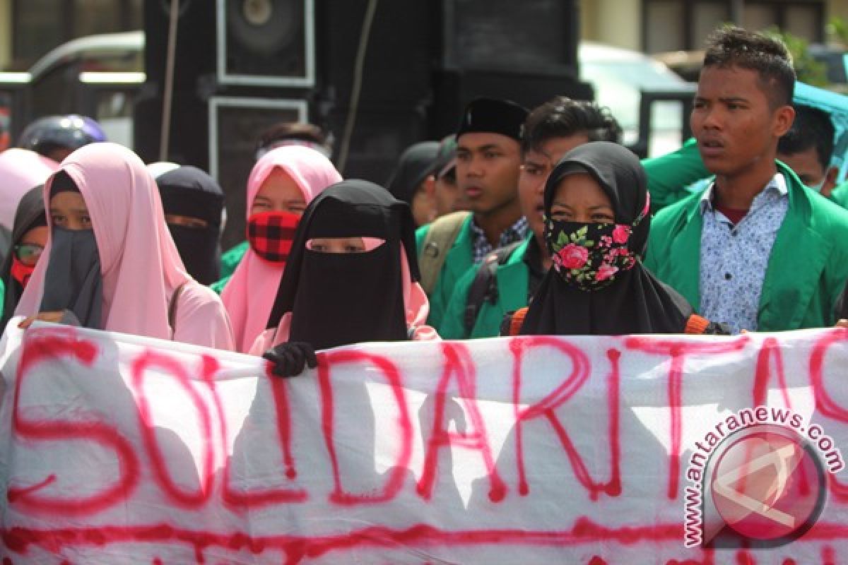 Warga Aceh Barat doa bersama untuk warga Rohingya