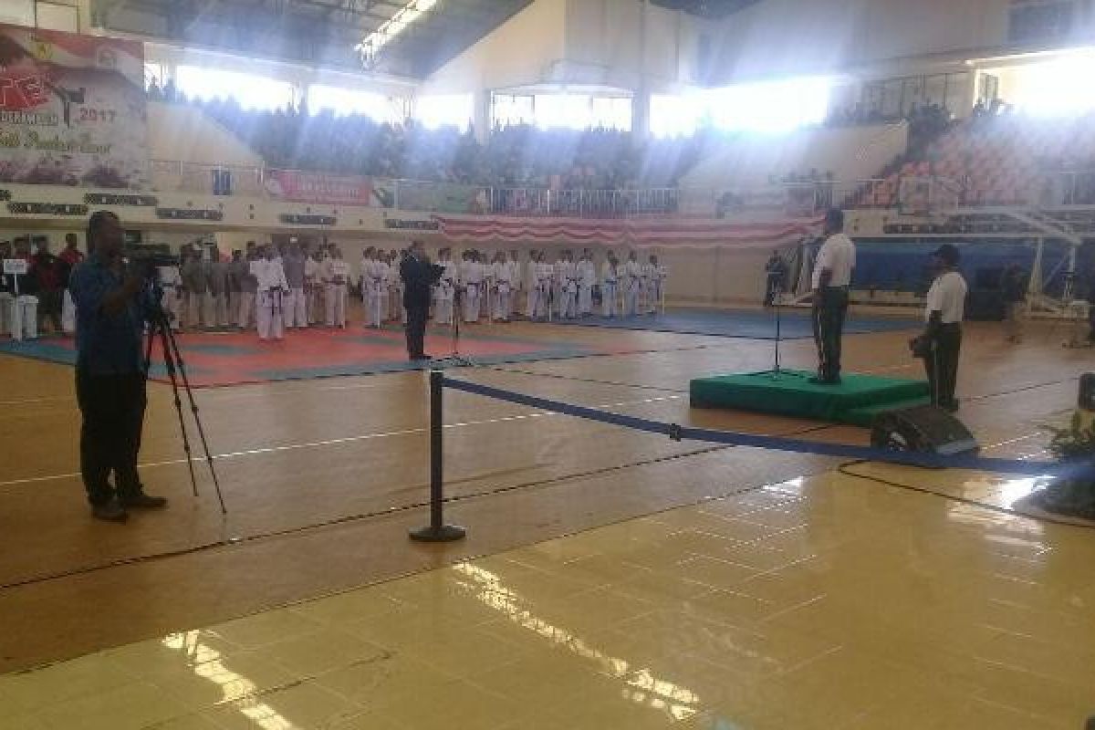 Kasdam XVII/Cenderawasih buka kejuaraan karate Pangdam Cup 2017