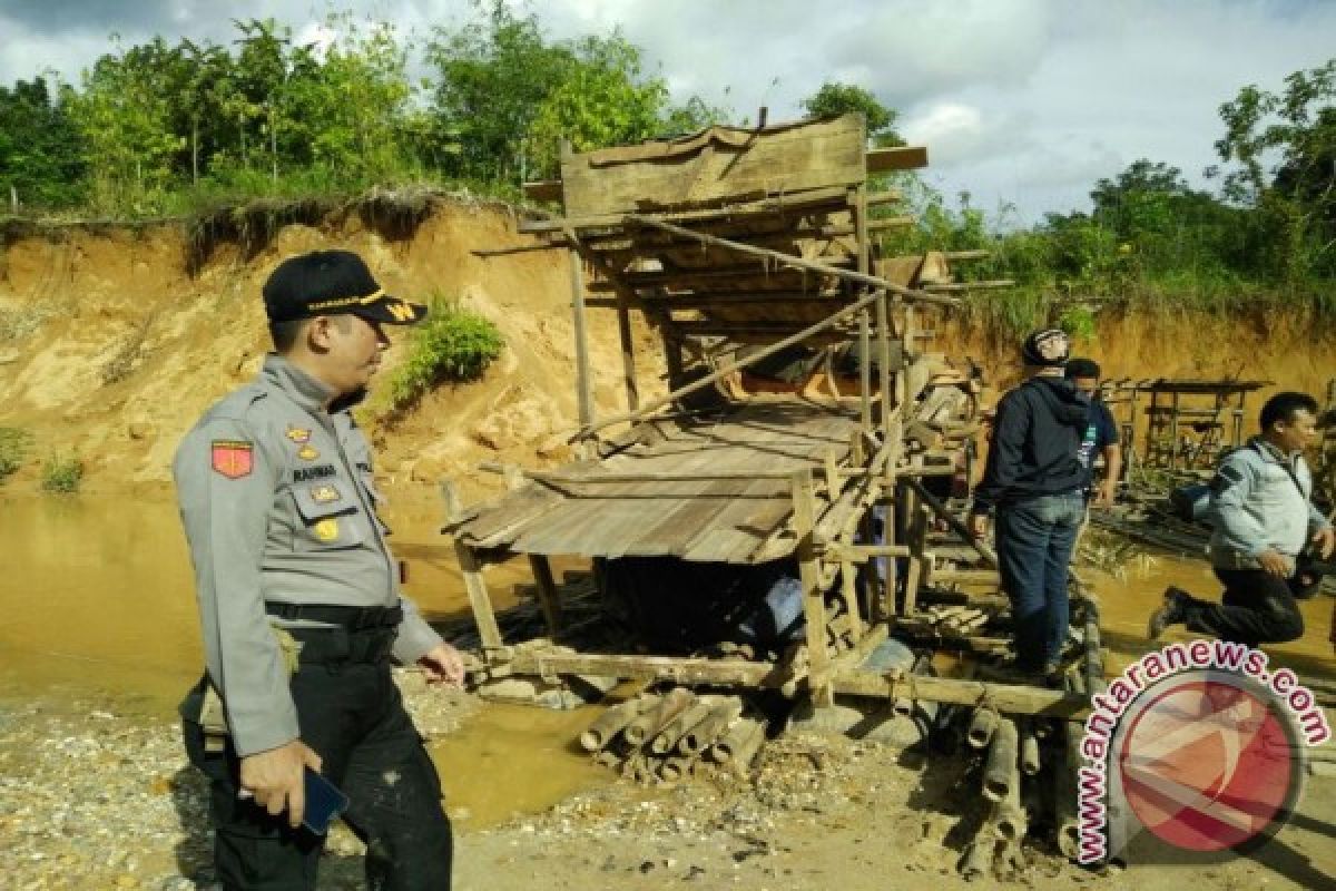 Polres Sintang Amankan Belasan Kg Emas Ilegal