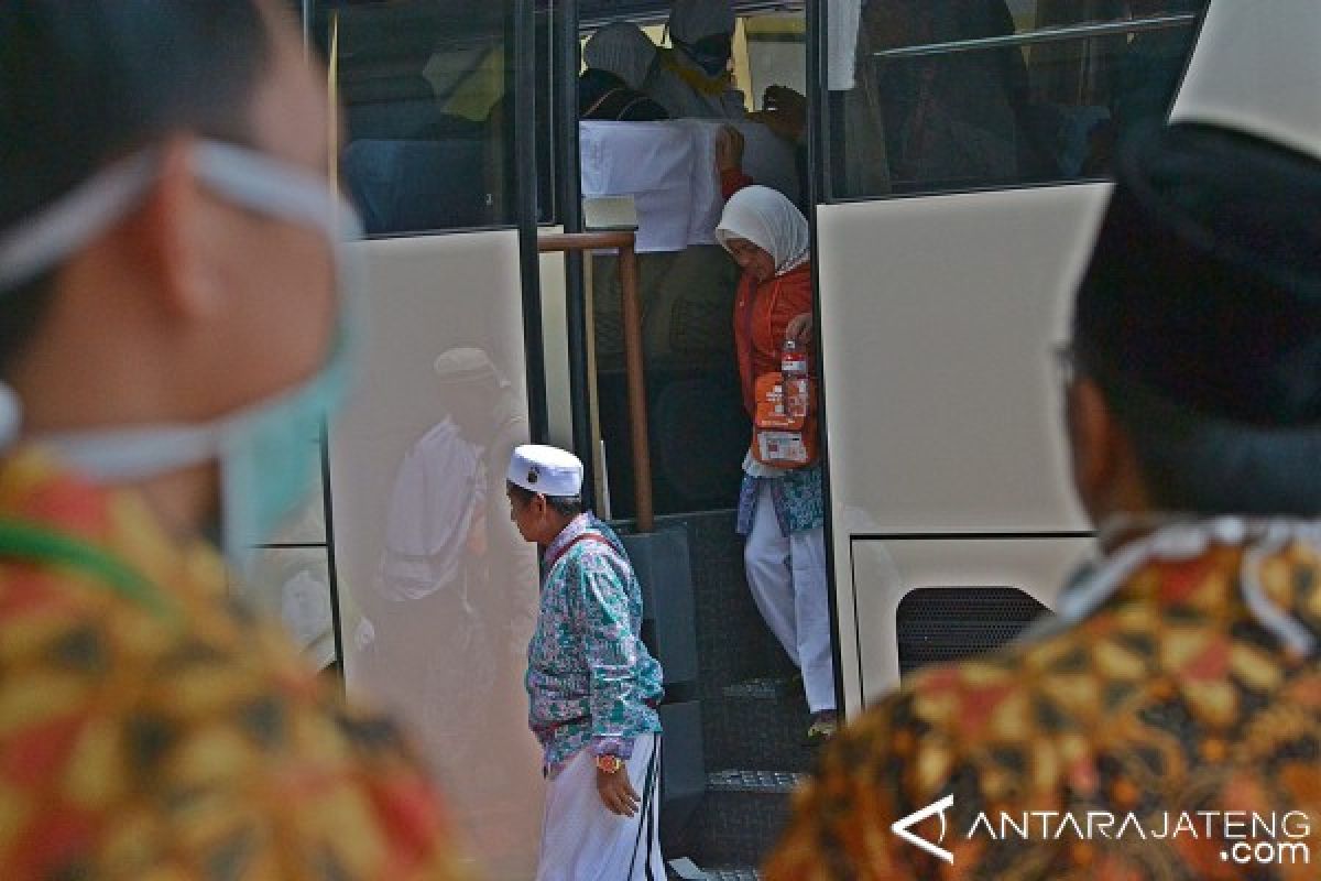 PPIH Debarkasi Solo Pulangkan 7.129 Haji