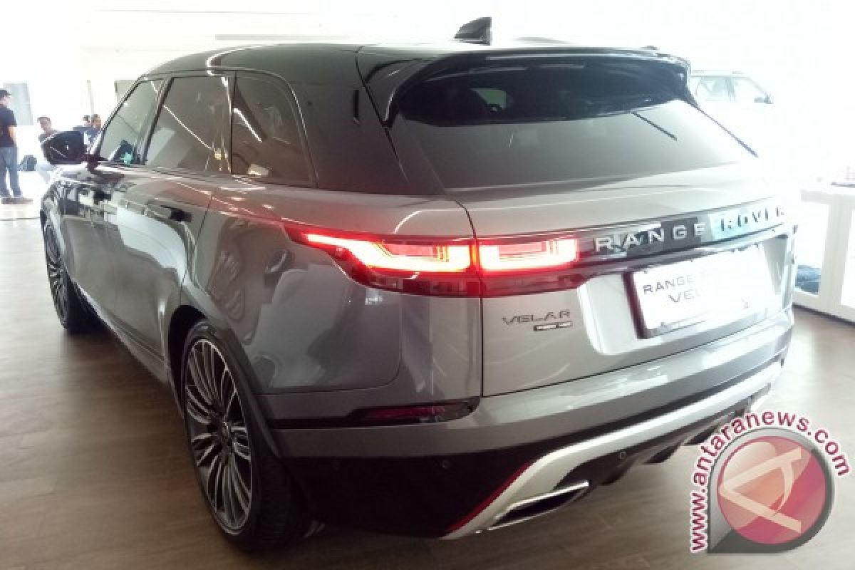 Baru diluncurkan, 35 unit Range Rover Velar terjual