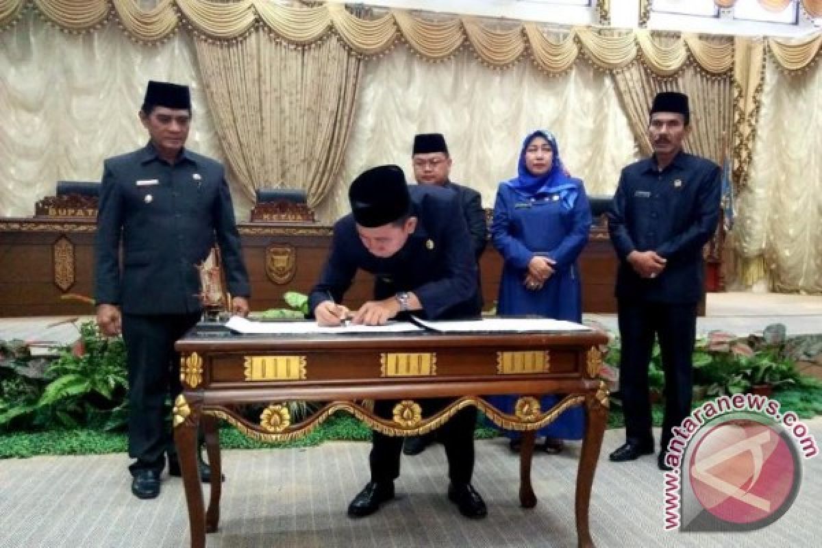 Pemkab Barut Tandatangani Kesepakatan KUA-PPAS Perubahan 