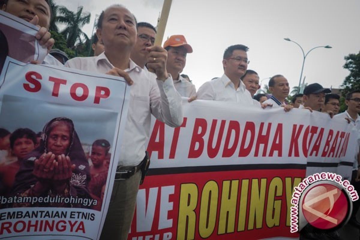 Dunia Rangkul Myanmar Stop Kekerasan Terhadap Rohingya