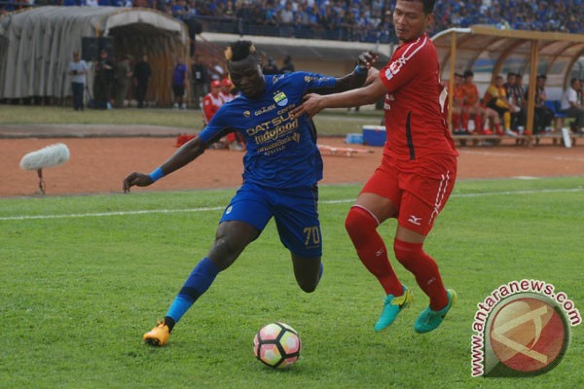 Ezechiel selamatkan Persib dari kekalahan