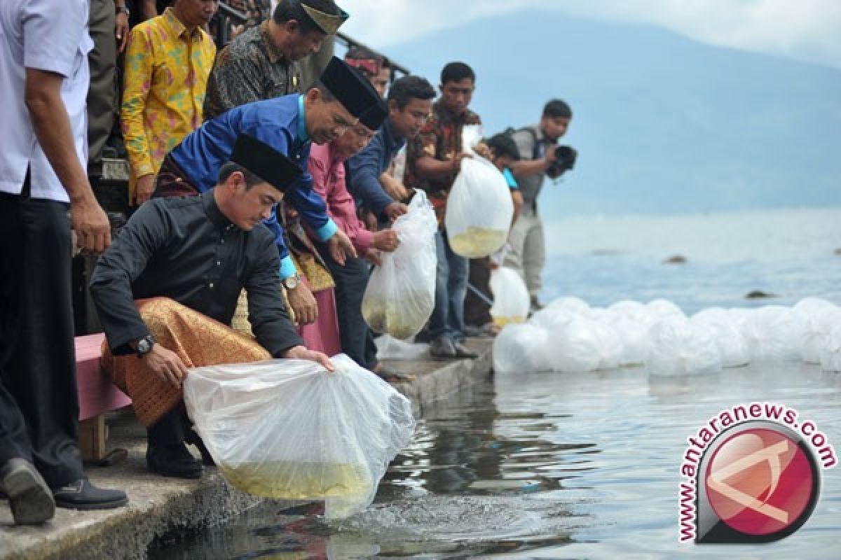 KKP Targetkan Penyediaan 155 Miliar Benih Ikan